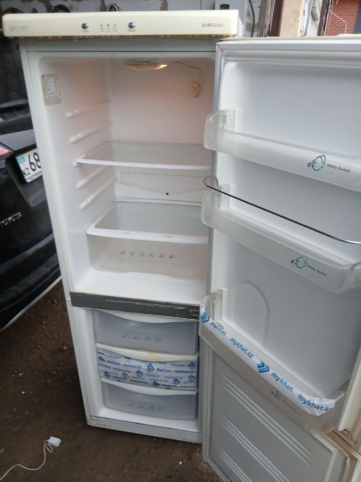 С доставкой холодильник рабочий.