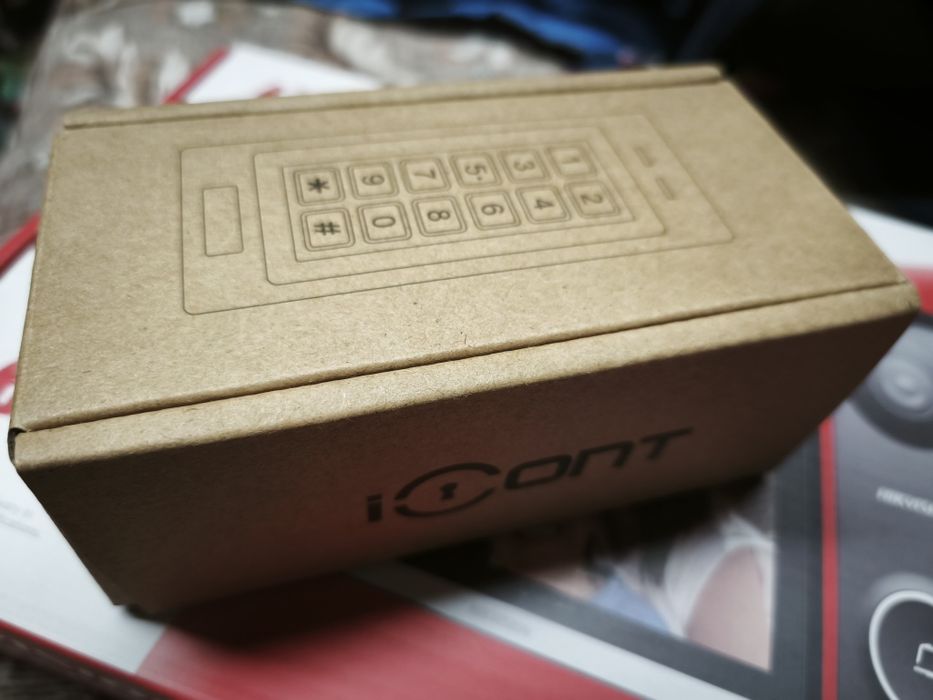 Кодовая панель, кодонаборник.