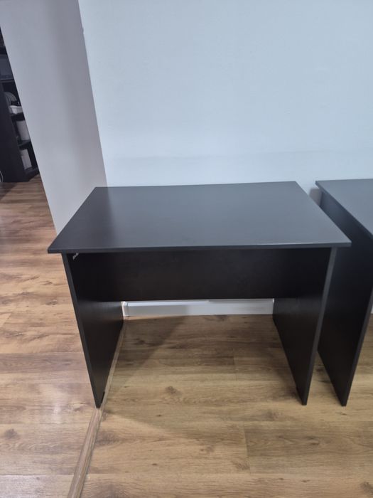 Стол небольшой компактный