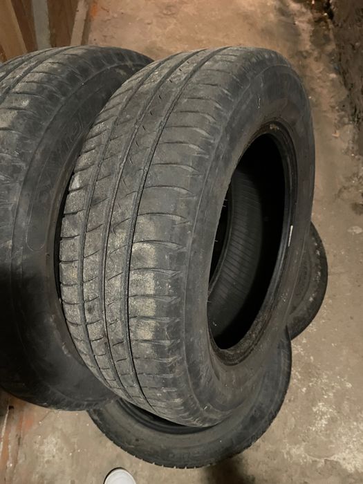 Продавам гуми запазени