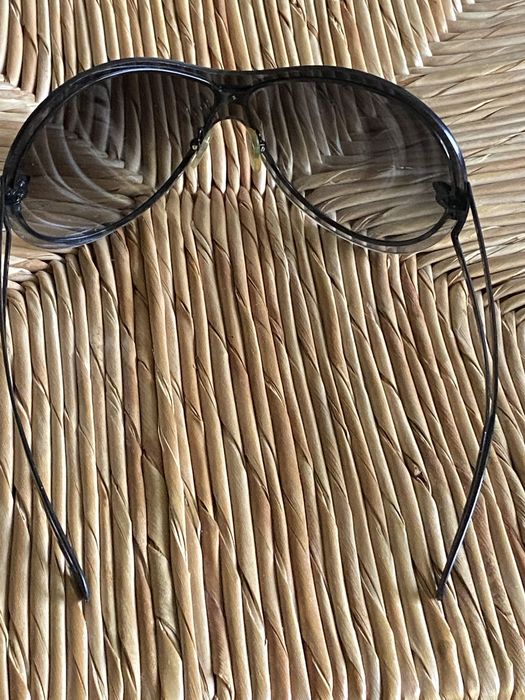 Фирменные солнцезащитные очки с кристаллами