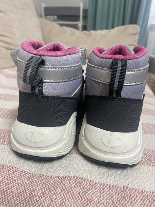 Детски боти Champion