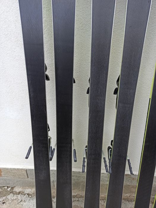 Ски Fisher, щеки Leki, каска Rossignol