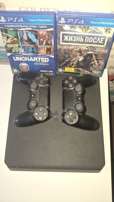 Продам Ps4 slim в идеальном состоянии