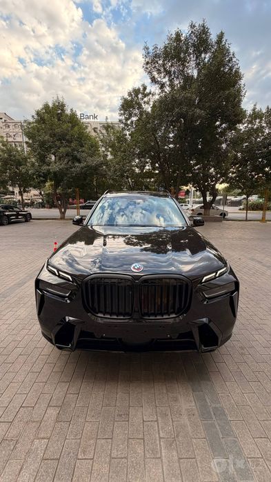 Bmw x7 xDrive40i full