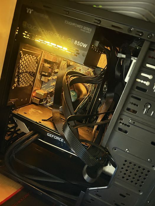 Геймърски компютър | i5-10400F | RTX 3080 10GB | 16GB RAM | SSD + HDD