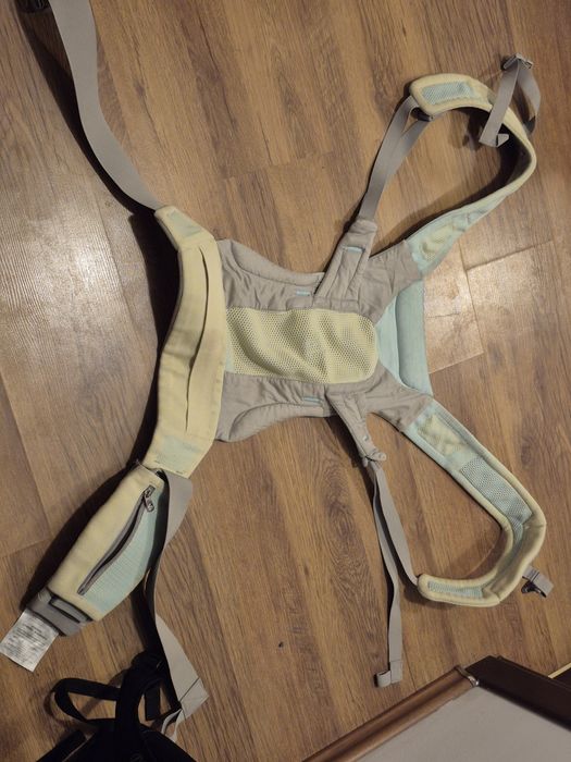 Sistem de purtare Ergobaby Aerloom