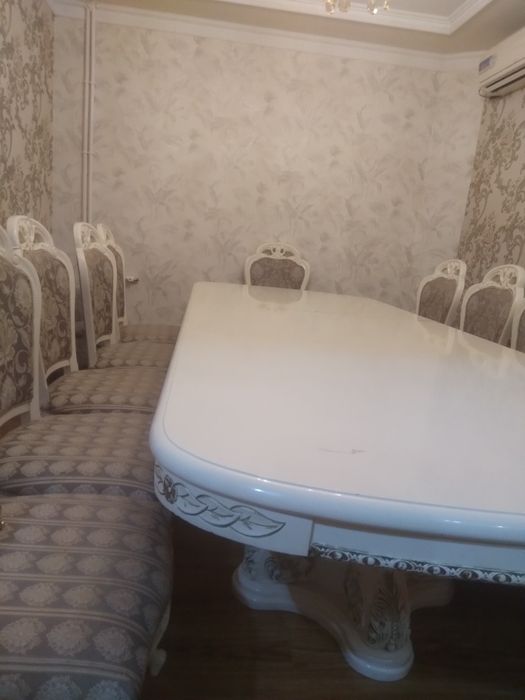 Stol stil 12 tali xolati alo narxini kelishamiz,oluchila tel