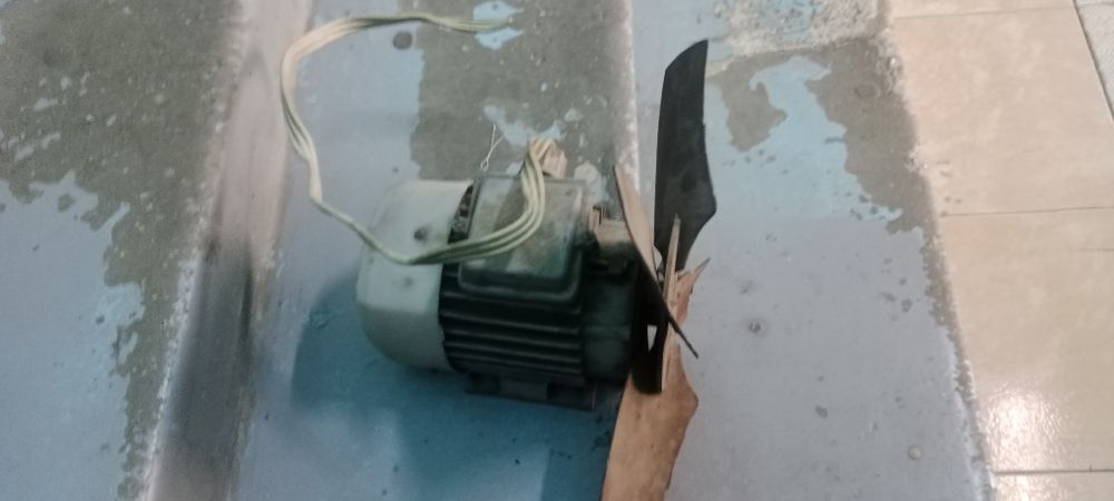 Продам электродвигатель