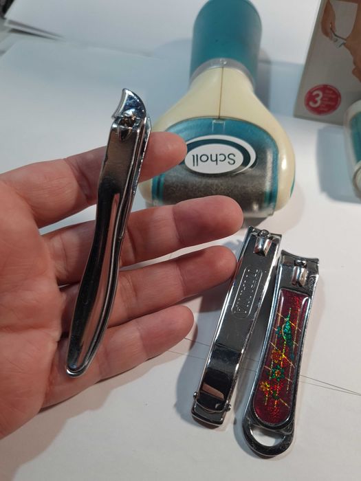 2 pile electrice pentru talpă și călcâie + accesorii pedichiură