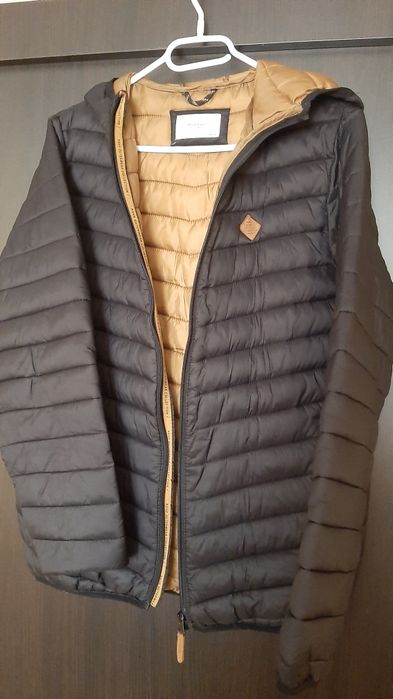 Юношески чино панталони 170 см. 20 лв.