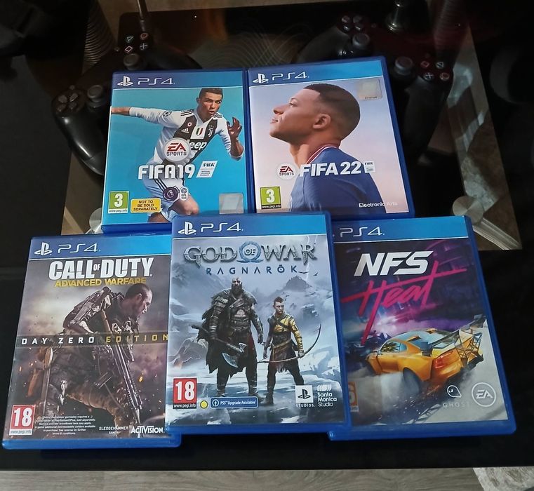 Playstation .         .