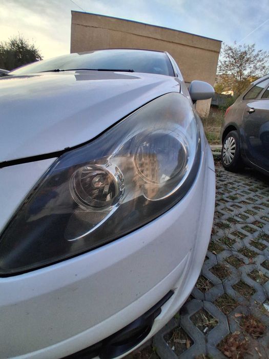 Продавам Opel Corsa 2010, бензин