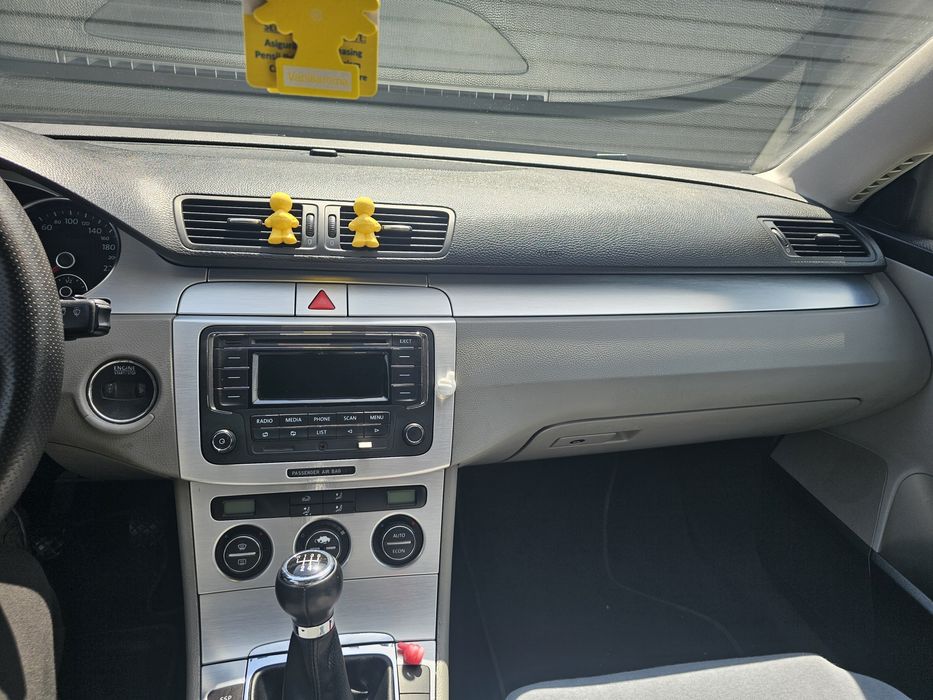 Vând Passat B6 1.9 TDI