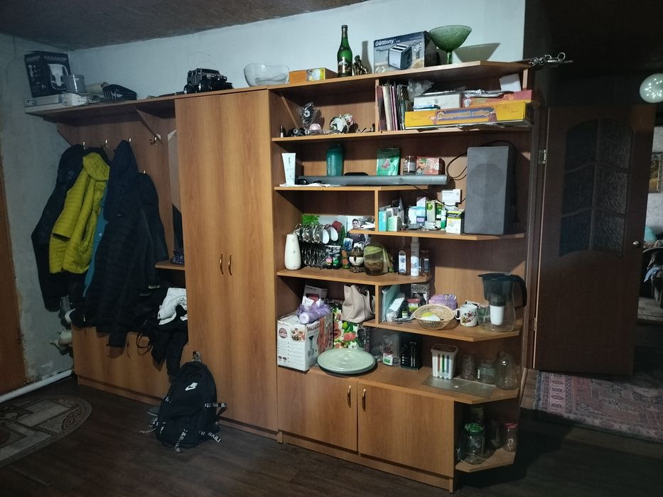 Продам шкаф прихожка со шкафом