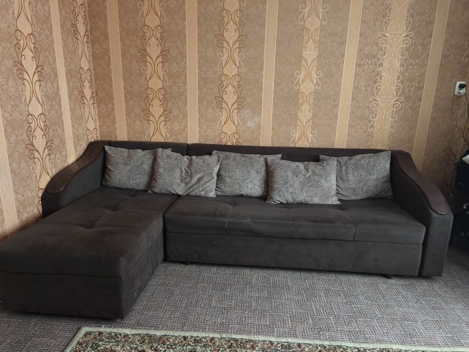 Продам угловой диван