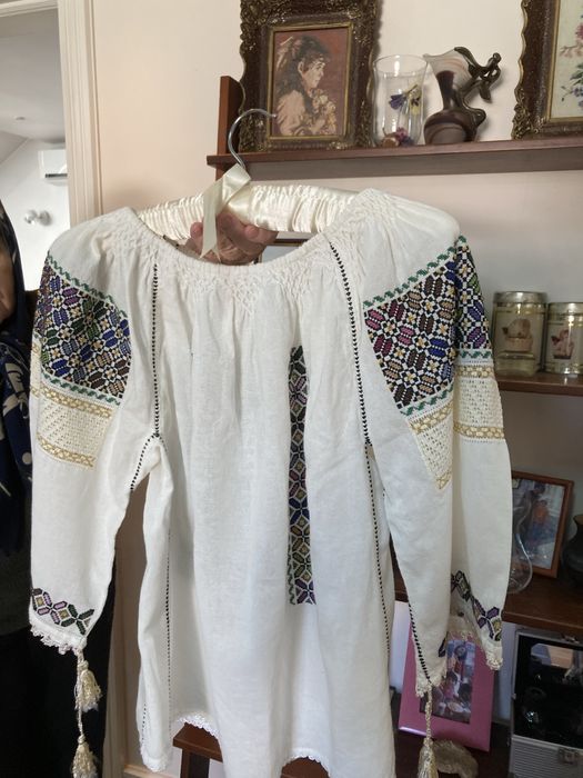 Ie  traditionala cusuta manual