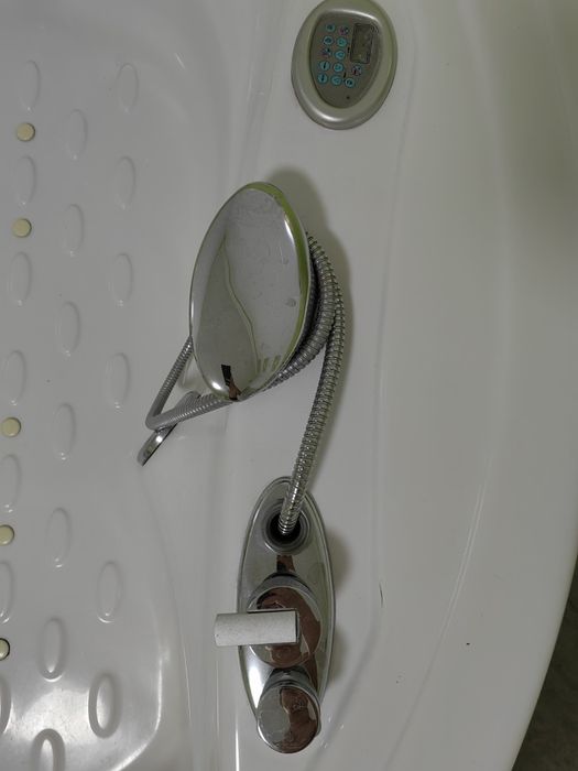 Джакузи с гидромассажем,, самовывоз