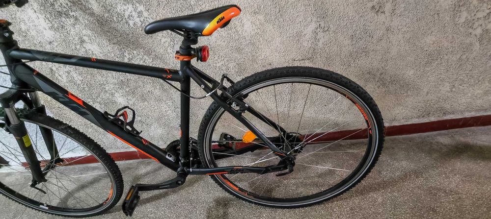Bicicletă KTM MTB cu suspensie față, Shimano Altus, V-Brake