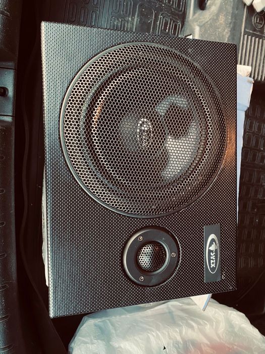 Продается сабвуфер 120W