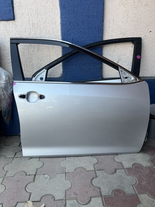 Двер двери Тойота Камри 50