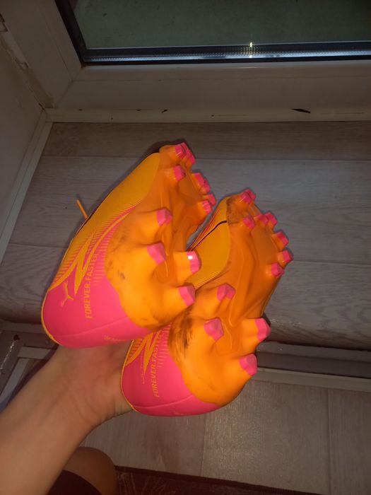 Продаются бутсы оригинал