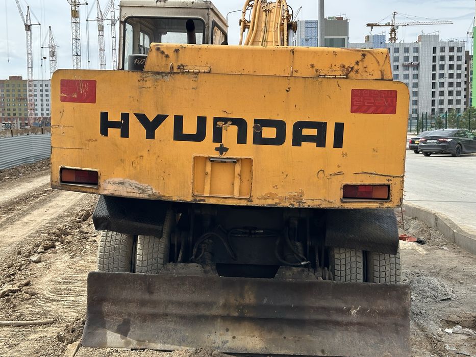 продам экскаватор