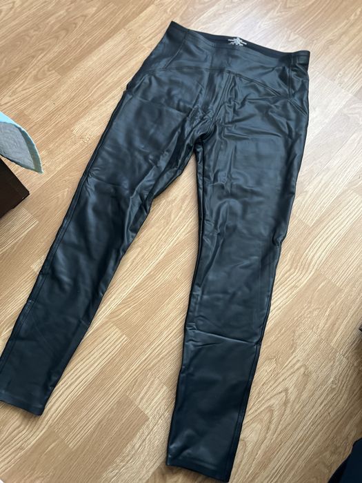 Кожен ватиран клин