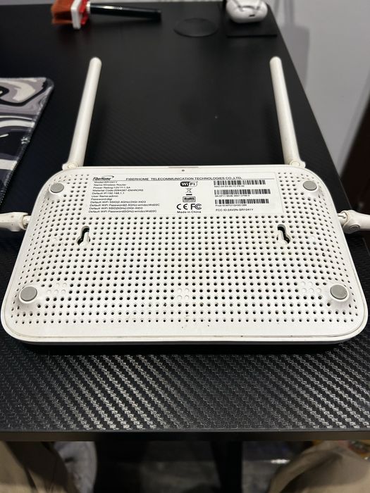 Router Wireless FiberHome SR1041Y – Dual Band, Stabilitate și Viteza
