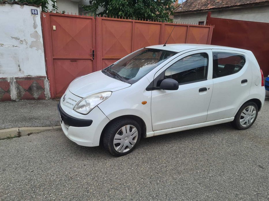 Nissan Pixo benzina, af. 2009, 4 usi - 2100 Euro negociabil