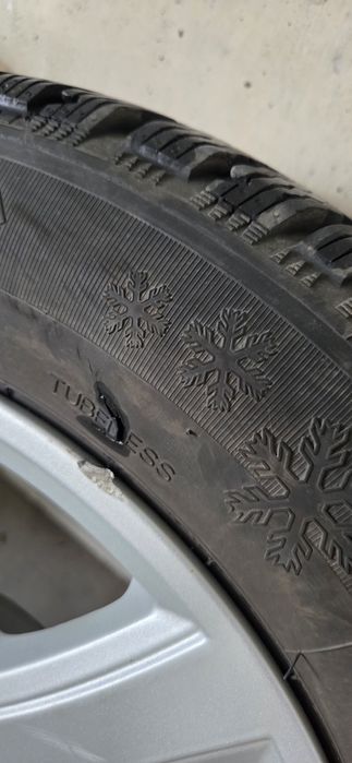 ПРОДАВАМ! ДЖАНТИ 16 /5х112 със зимни гуми за VW,Audi