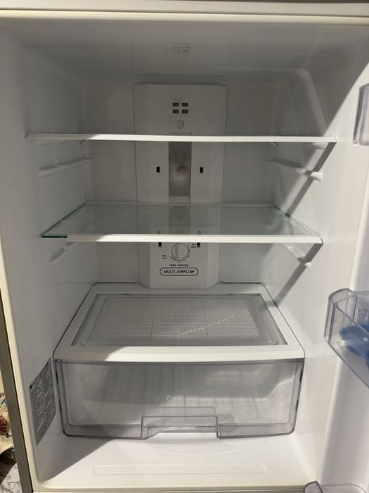 Продам холодильник LG