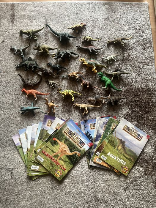 Dinozauri Si Reviste cu Dinozauri