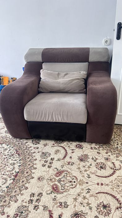 Продаем диван с креслами
