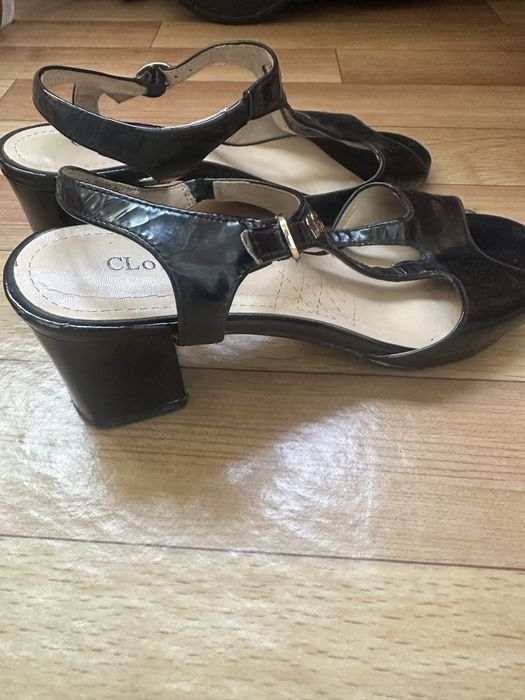 Туфли ,босоножки женские