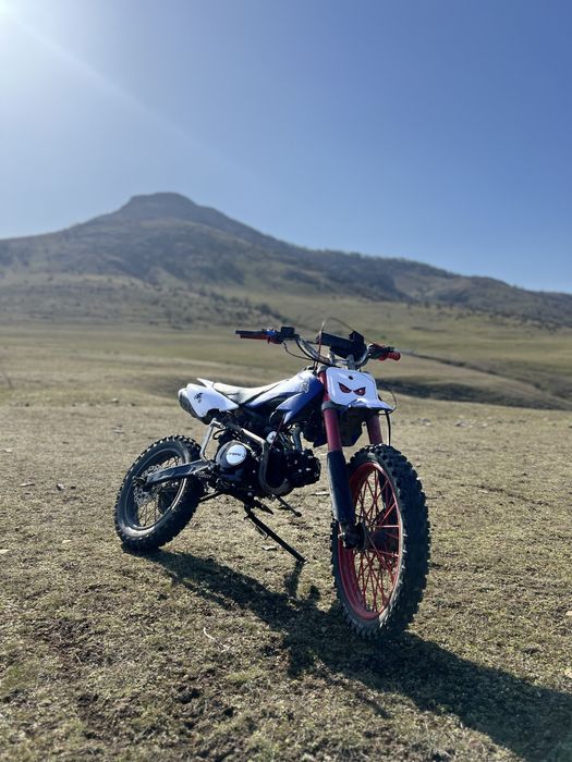 Vand cross 125cc 4T, motor nou!!!