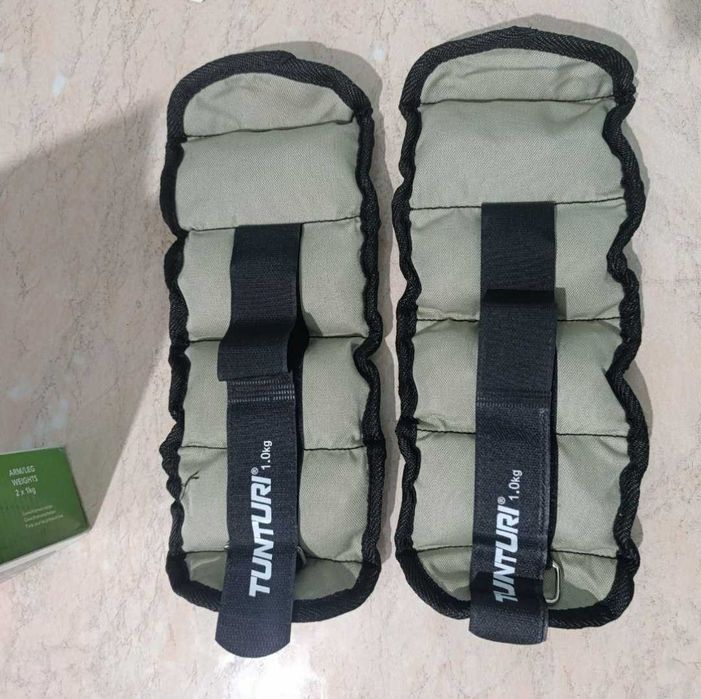 Утяжелители для ног по 1кг