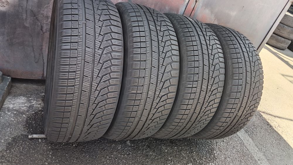4бр. зимни гуми 255/55/18Hankook Winter Icept Evo2, SUV
dot23
