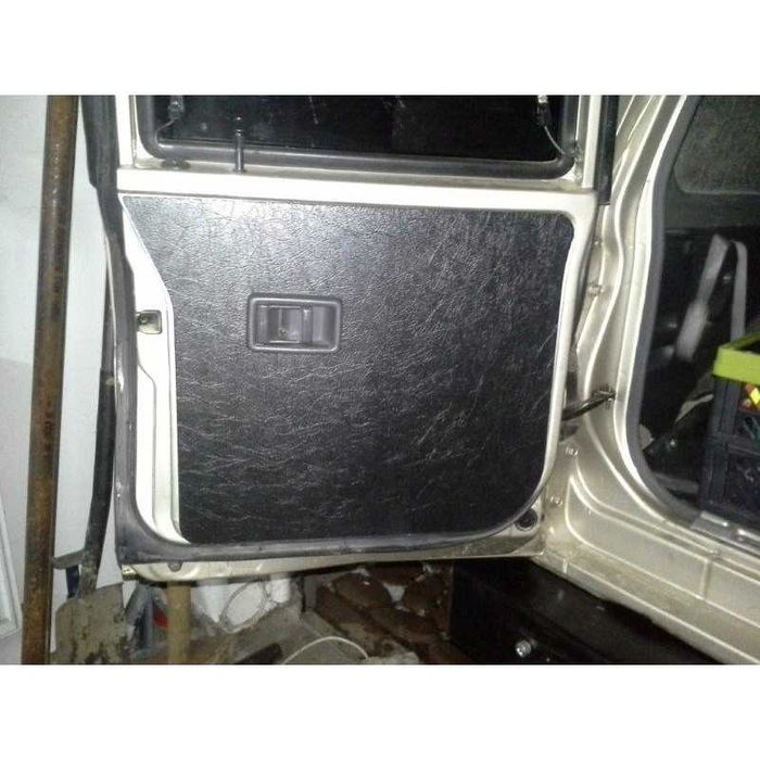 Panouri usi spate Nissan Patrol Y60 Y61