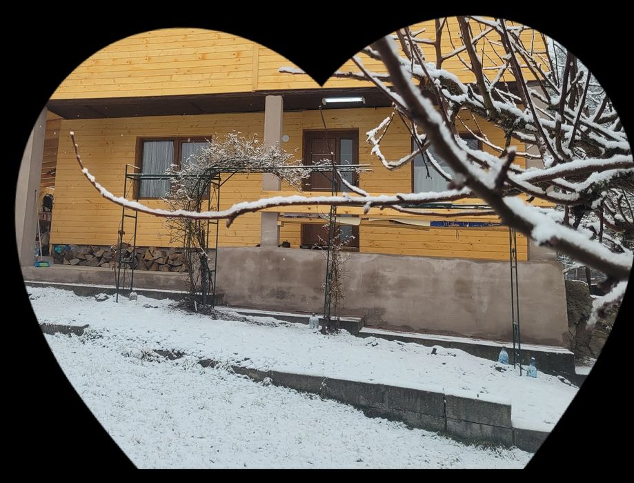 Cabana "Bârlogul ursilor" /TOPLITA 900 lei pe noapte