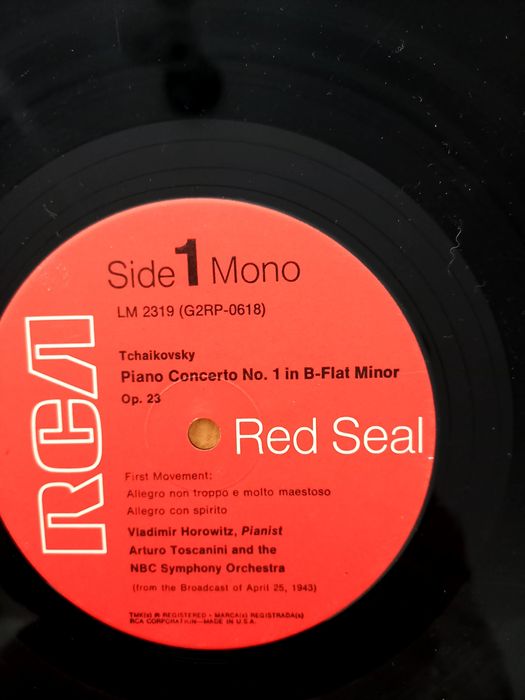 Продавам 5 бр. винилови плочи, класическа музика.