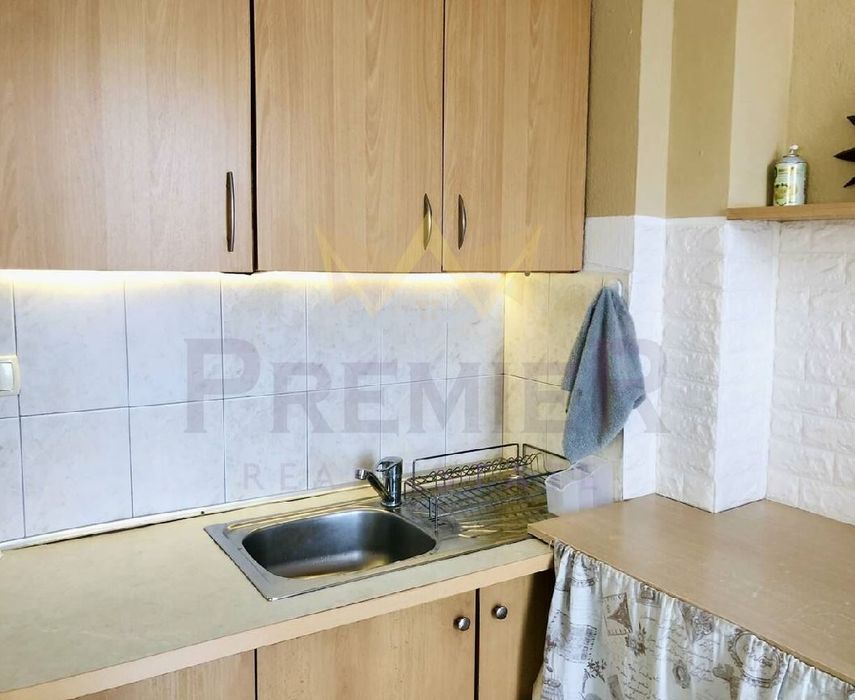 Дава се под наем Двустаен апартамент в Варна, Левски - 52 кв.м за 306 € - Снимка #1