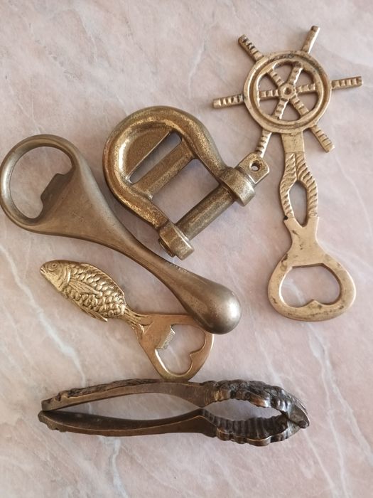 Бронзов лот за колекцонери