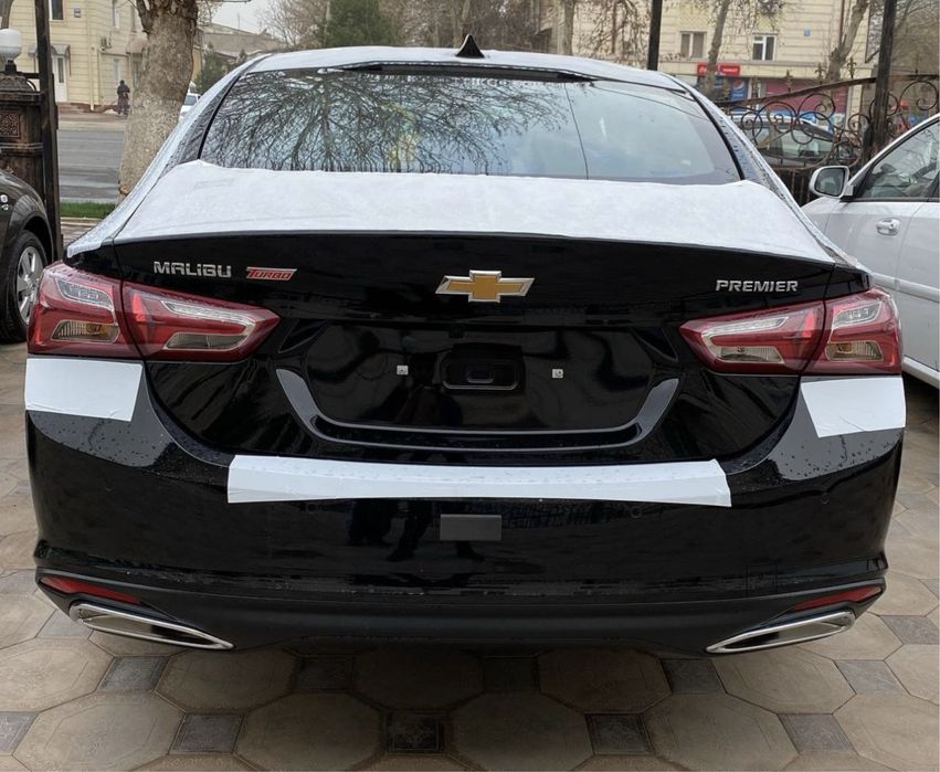 Malibu Premier qora yangi