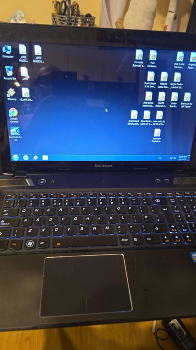 Laptop Lenovo Y580 taste luminoase I7 procesor toc si incarcator