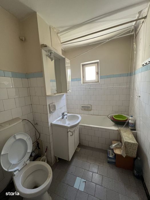 2 decomandate Rovine Cofetăria Damarin 2/4 52 mp