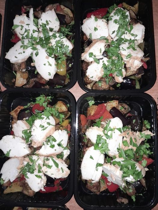 Доставка комплексных обедов

Обед
2-е (400г)
Салат (1