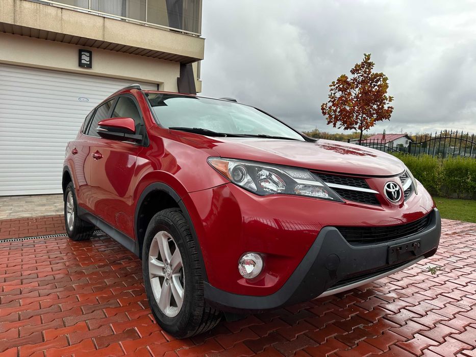 TOYOTA RAV4             .