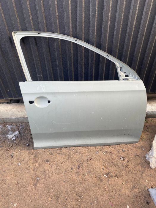 Передний правый дверь POLO 2021