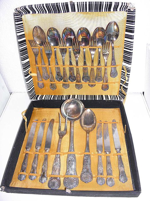 Винтидж посребрен сервиз от 70-те г.